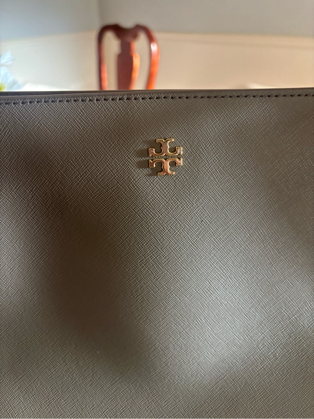 Tory Burch Leather Tote with Gold Logo - Picture 2 of 7